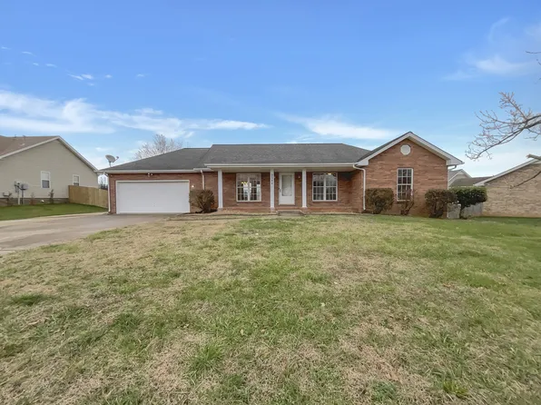 2386 Ellsworth Dr, Clarksville, TN 37043