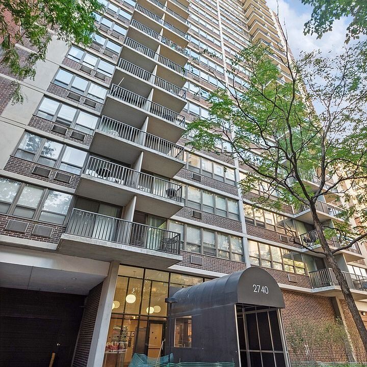 1st image of 2740 N Pine Grove Ave APT 6B
