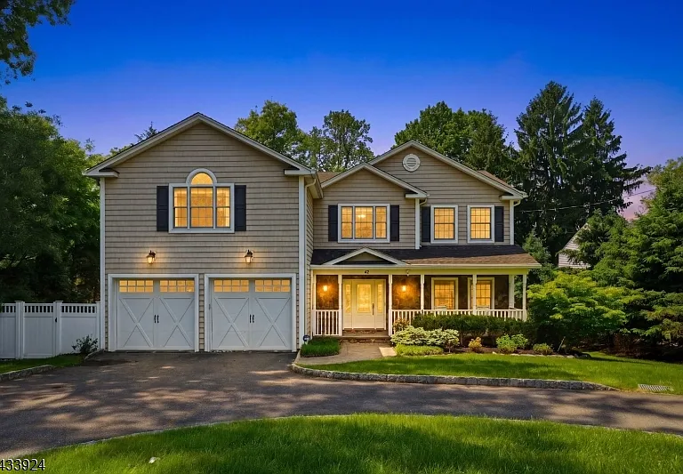 42 Spring Valley Rd — Photo 1