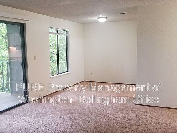 4th image of 320 Elwood Ct Unit 205