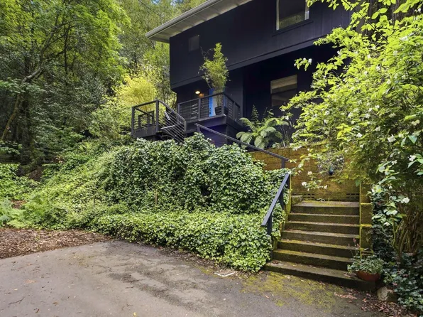 14993 Merry Lane, Guerneville, CA 95446