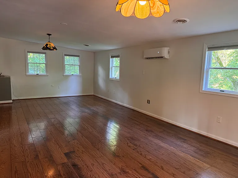 3886 College Ave — Photo 9