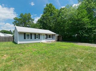 442 Litchfield Dr, Windsor Locks, CT 06096