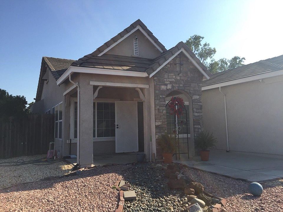 1st image of 350 Summer Garden Way