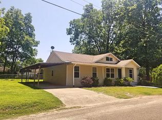 807 W 10th St, Mount Pleasant, TX 75455