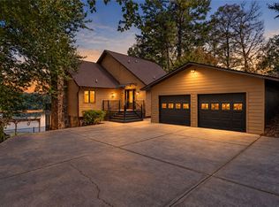 120 Farris Sandra Dr, West Union, SC 29696