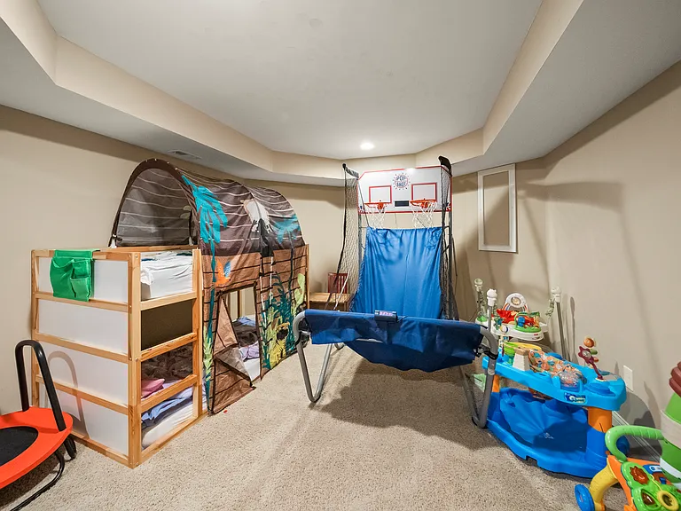 10599 Geist View Dr — Photo 46