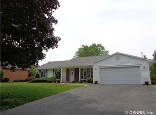172 Long Park Dr, Rochester, NY 14612