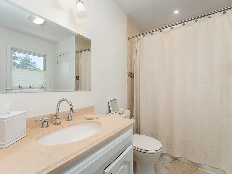 22 W End Ave — Photo 16