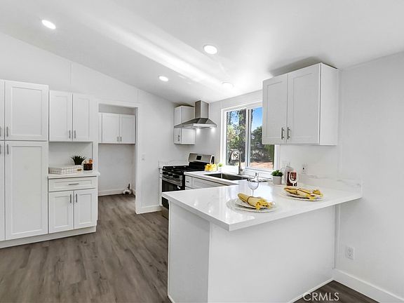 2nd image of 28247 Reservoir Ave