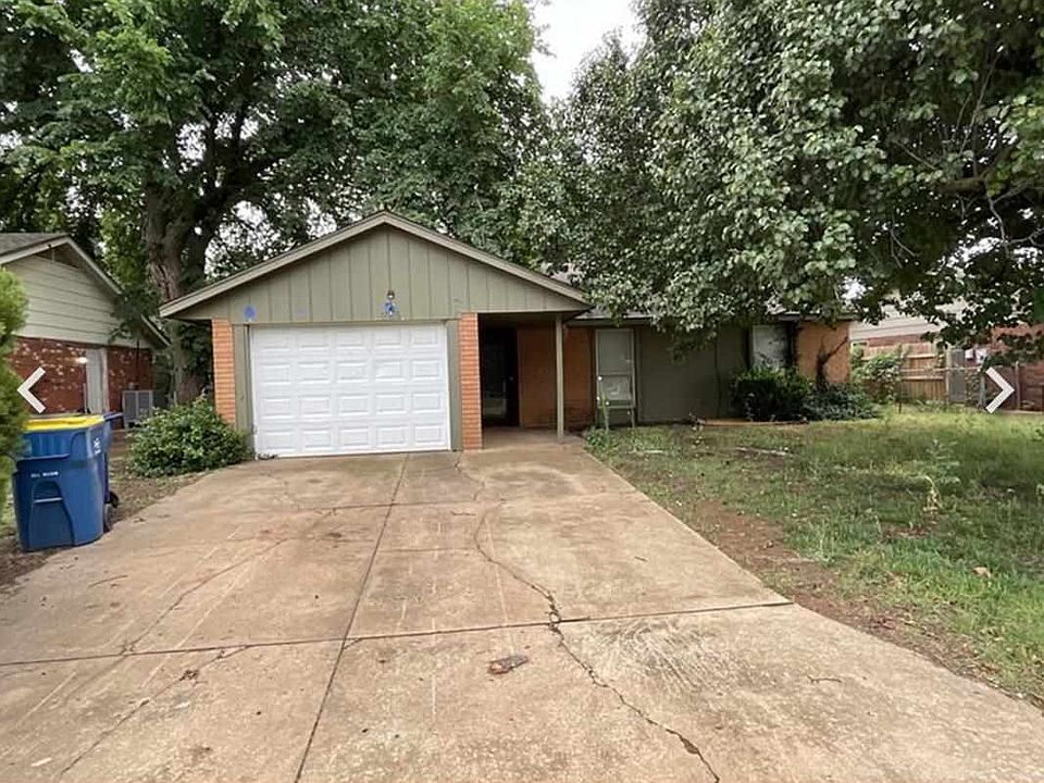1st image of 905 E Moore Ave