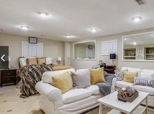 5331 Willard Ave, Chevy Chase, MD 20815