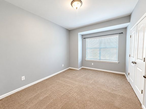 4th image of 1313 Mirage St