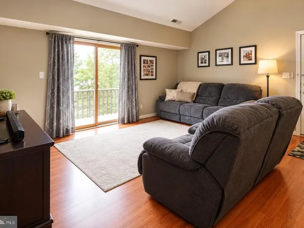 4912 Ravens Crest Dr, Plainsboro, NJ 08536