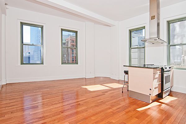 1st image of 120 Greenwich St #Rsu6