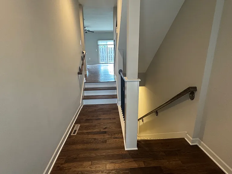 15849 Shawnee Dr — Photo 3
