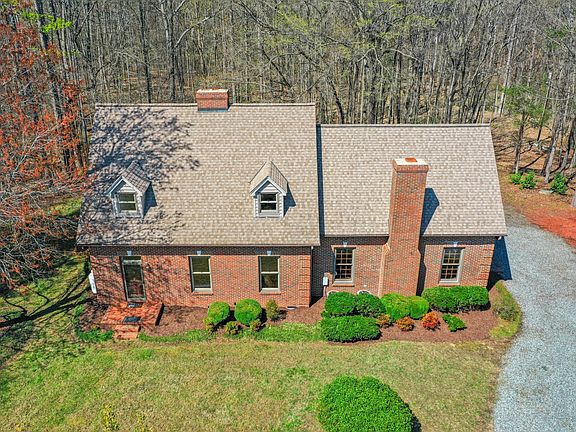 4th image of 906 Raylewood Ct
