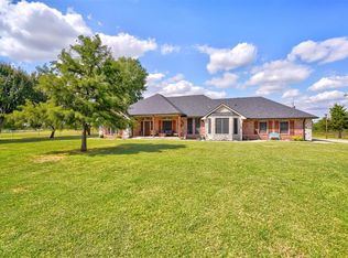 9601 Kickapoo Dr, Mustang, OK 73064