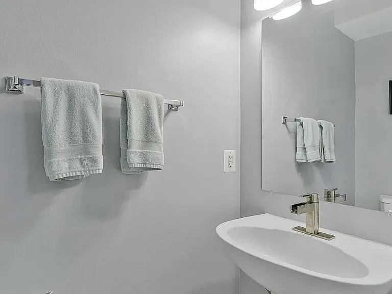 22773 Fountain Grove Sq — Photo 7