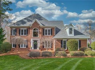 21523 Crown Lake Dr, Cornelius, NC 28031