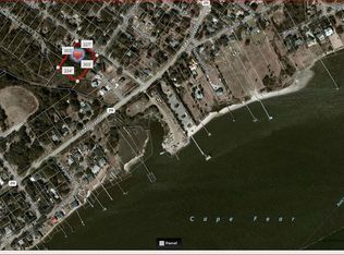 154 E Willis Dr, Southport, NC 28461