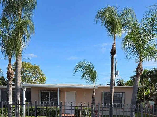 671 E 15th Pl, Hialeah, FL 33010