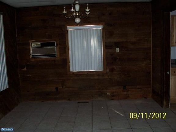 5th image of 716 Campe St