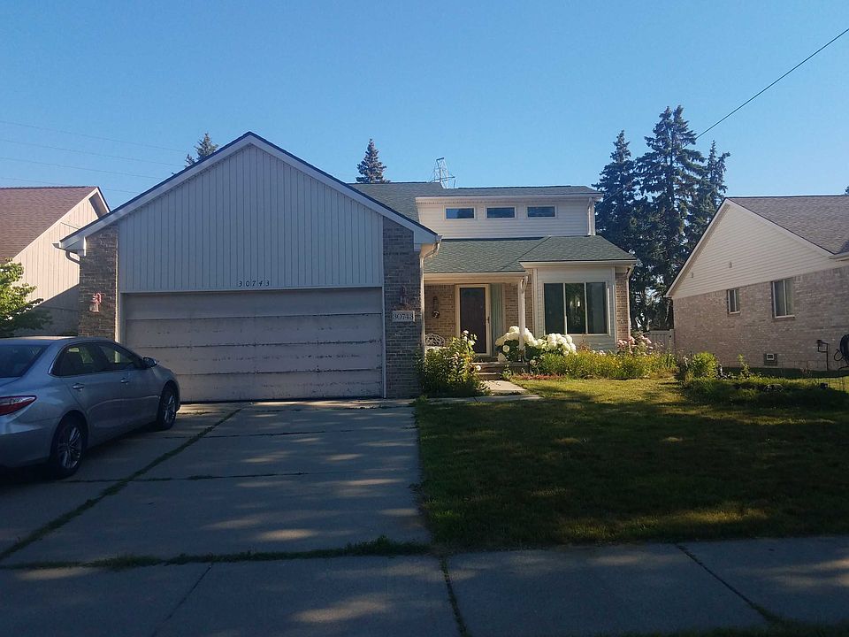 1st image of 30743 Winthrop Dr