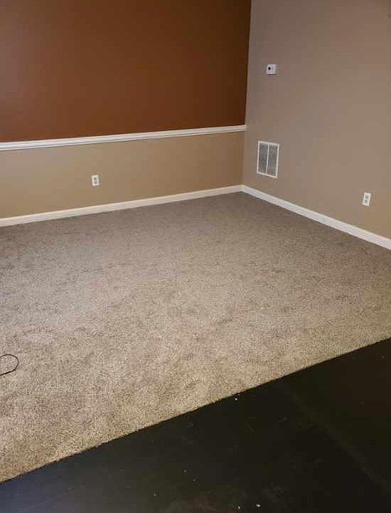 2nd image of 2712 Greystone Pl