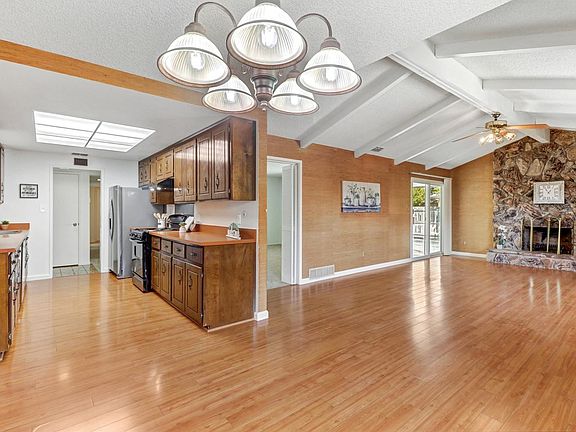 5th image of 6995 Wavecrest Way