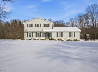 1016 W Pine Lake Rd, North Lima, OH 44452