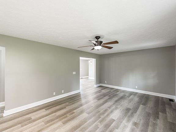 5th image of 1301 Donna Ct