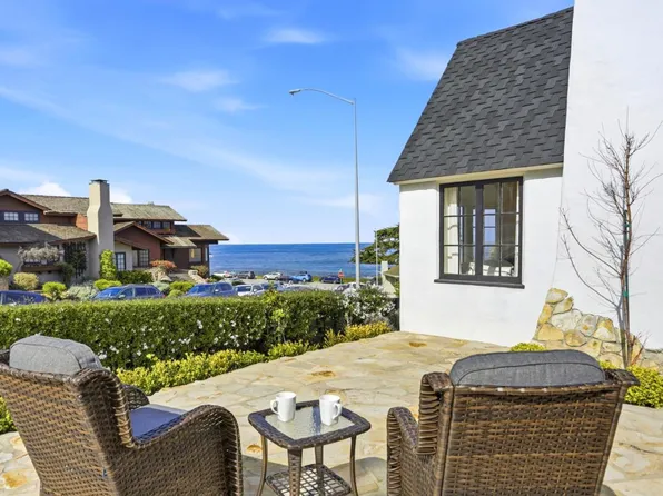 115 1st St, Pacific Grove, CA 93950