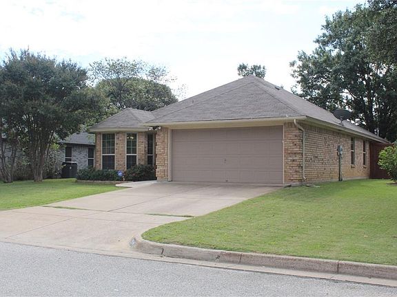 3rd image of 914 Gwinnett Cir
