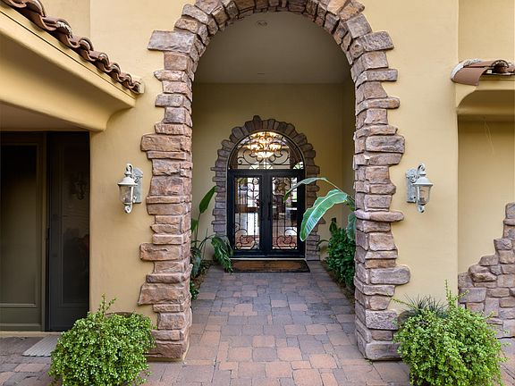 4th image of 5515 E Estrid Ave