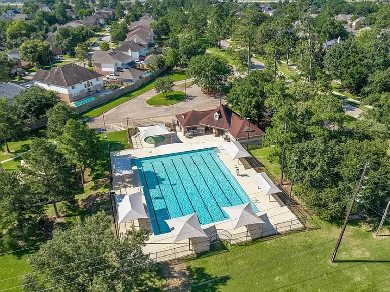 22914 Breton Point Dr — Photo 12
