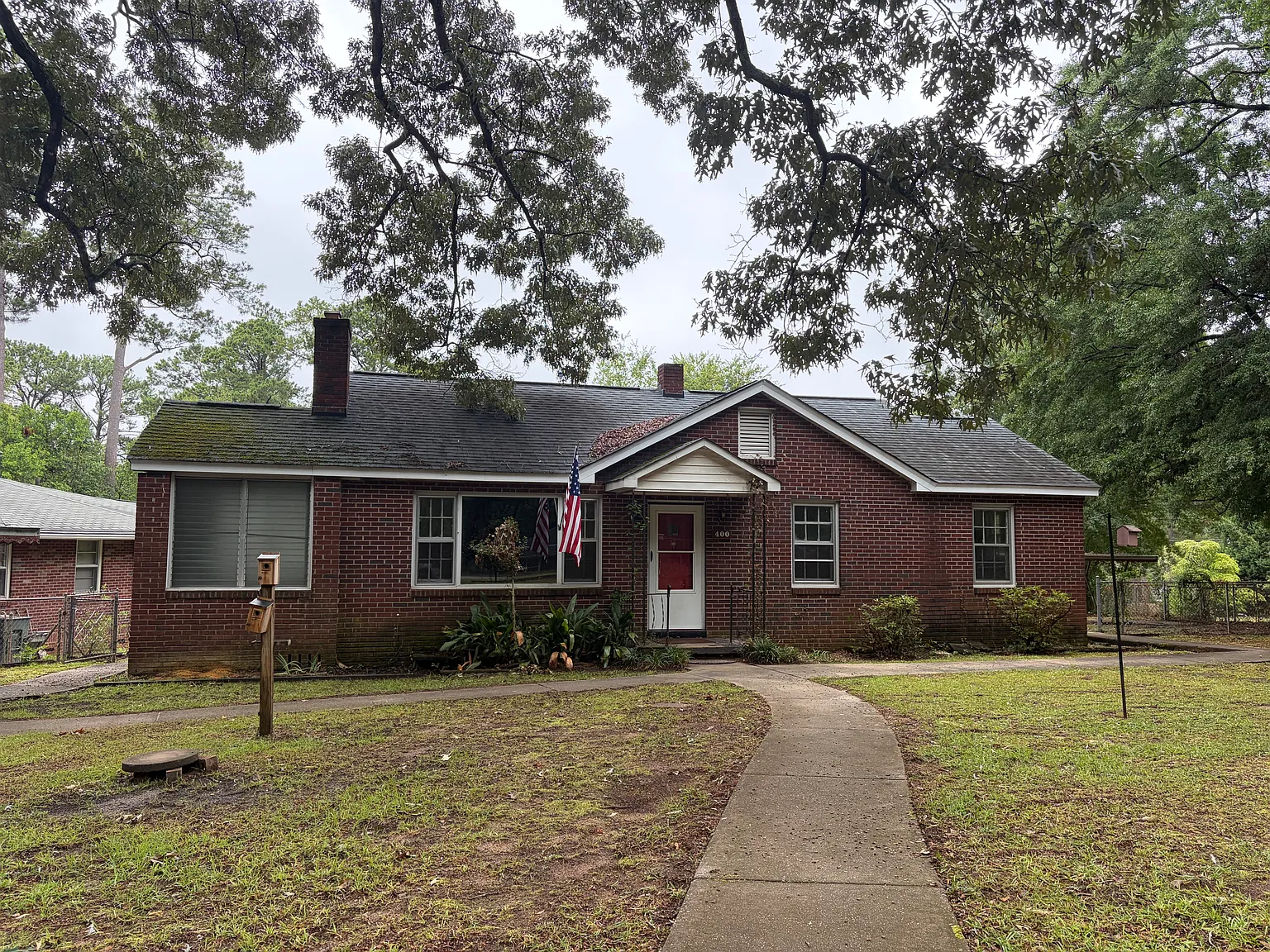 2 bed, 1300 sqft, $1,600 — Photo 1