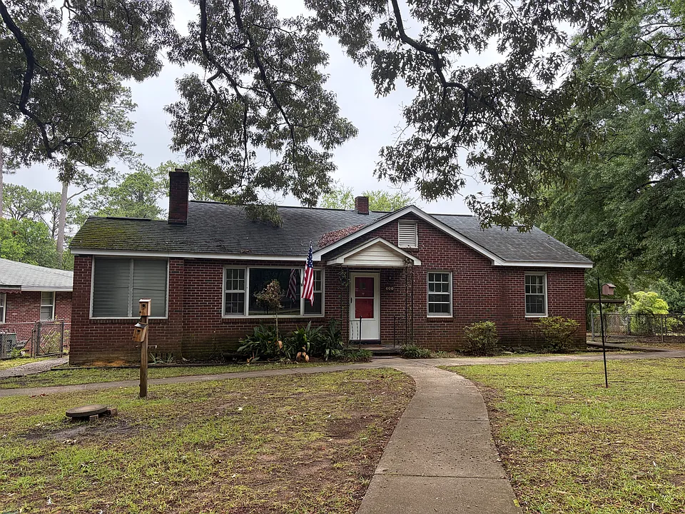 400 Cumberland Dr