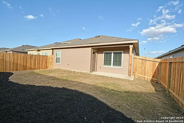 1136 Whitneyway Ln — Photo 26