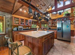 1026 N Schoolhouse Creek Rd, Grants Pass, OR 97526