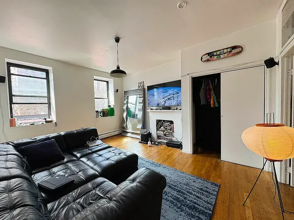 297 Broadway APT 3F, Brooklyn, NY 11211