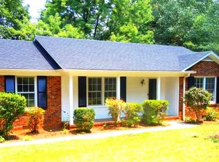 8 Montrose Ct, Greensboro, NC 27410