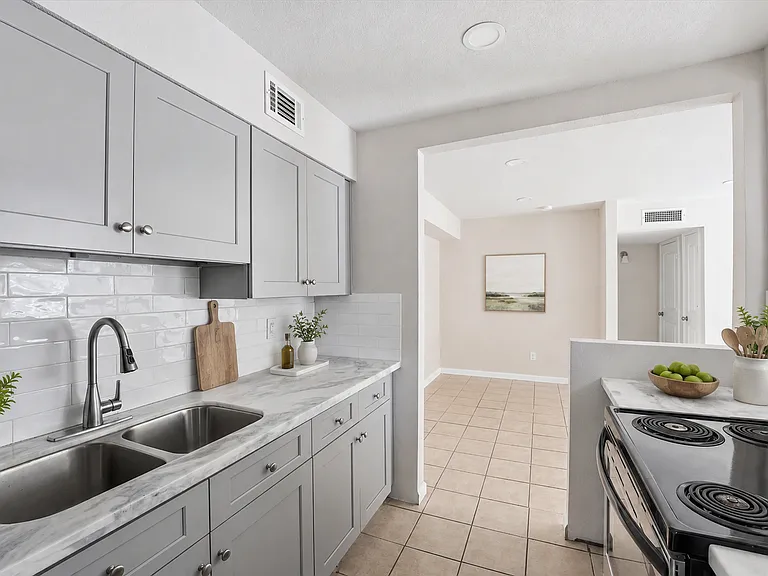 5667 Birchmont Dr #F — Photo 3