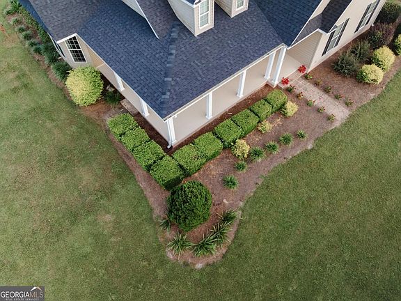 3rd image of 4400 Carson Rd