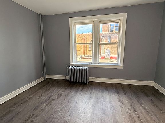 5th image of 176 Broadway #3E