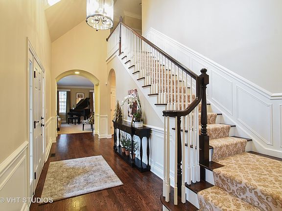2nd image of 2628 Independence Ave