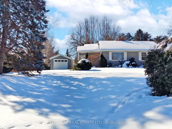 392 4th Line, Oakville, ON L6L 5A4