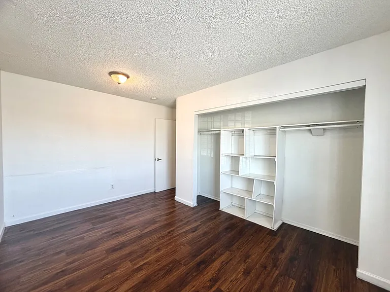3427 E Cheyenne Ave #A — Photo 30