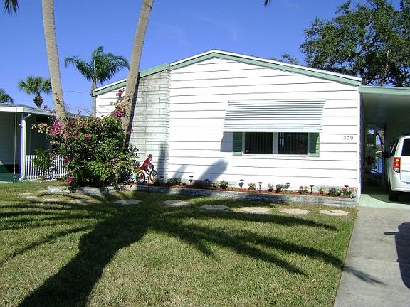 2nd image of 379 Lamplighter Dr