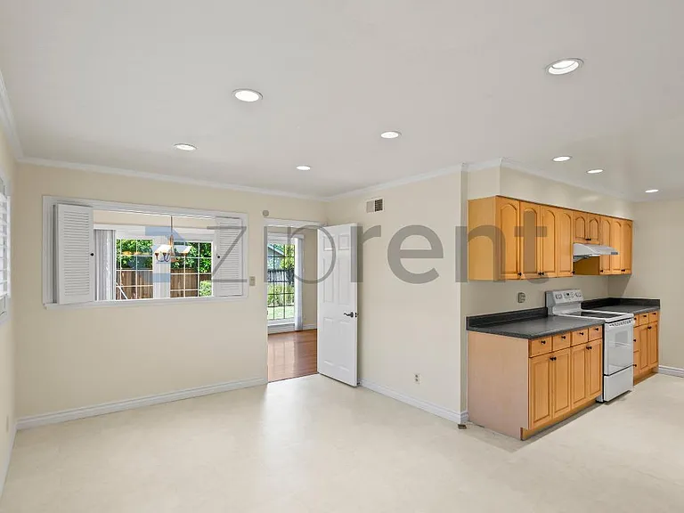 1075 Kildare Ave — Photo 14
